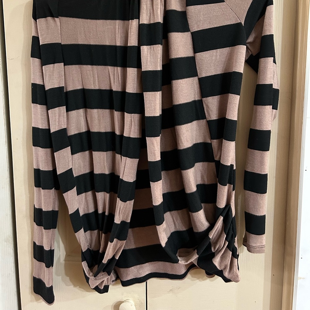 Cardigan - Picture 2 of 2